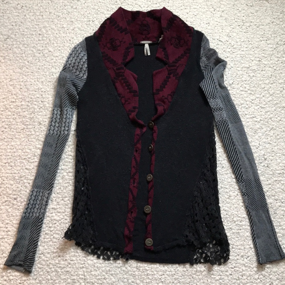 Gimmicks by BKE cardigan